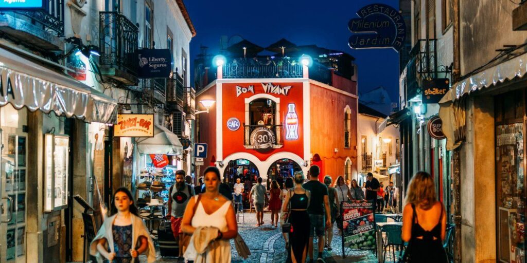 Unveiling Lagos: A Historical Look at Nightlife and Club Culture